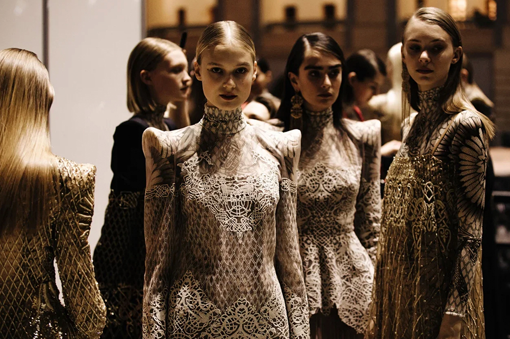 Как и зачем Faberlic решил запустить собственную линию haute couture (фото 10)