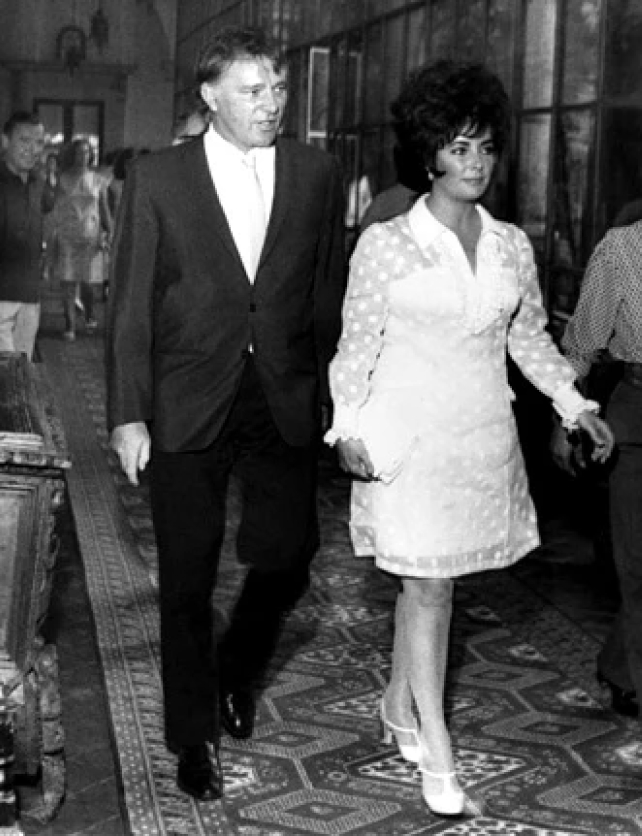 Пара на века: Элизабет Тейлор и Ричард Бартон (фото 21)