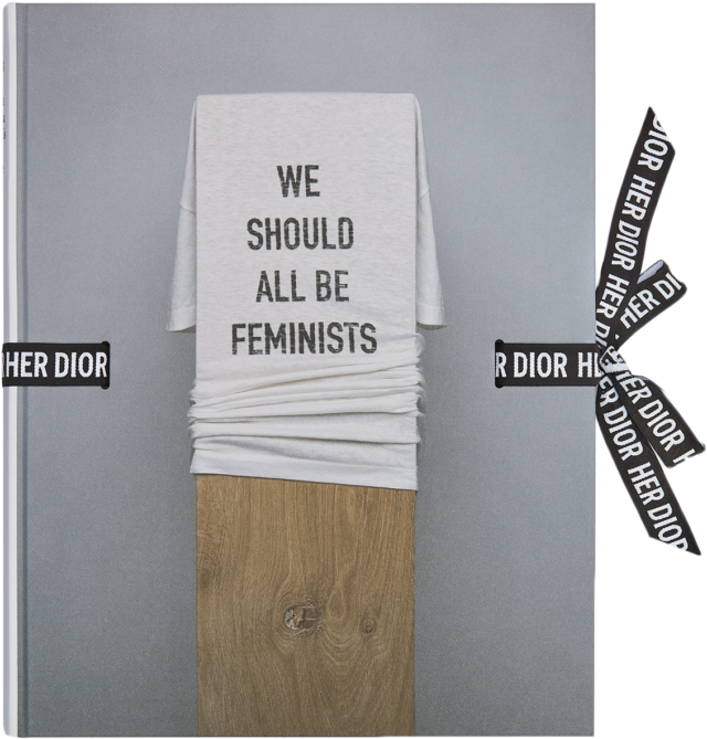 Что читать на каникулах: 6 новых книг о моде (фото 6)