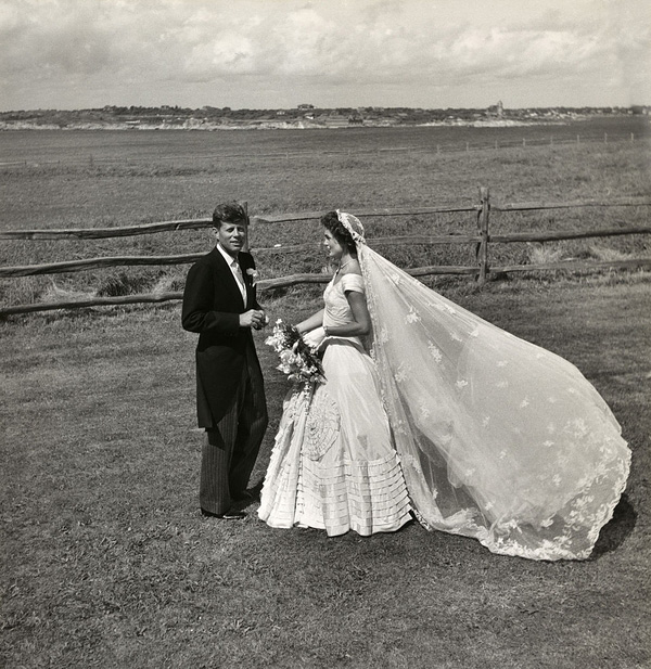 Культовые пары: Жаклин и Джон Кеннеди (фото 10)