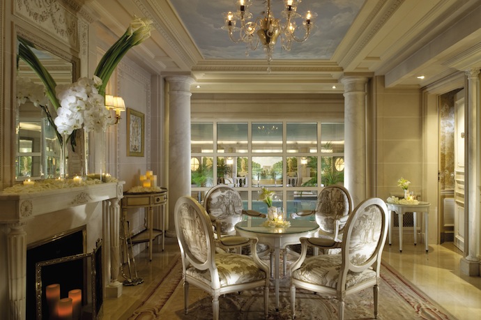 Отель George V: парижская сказка (фото 6)