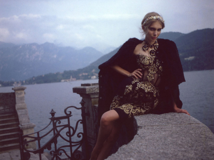 Знаковые вещи осени: платья Dolce&Gabbana (фото 7)