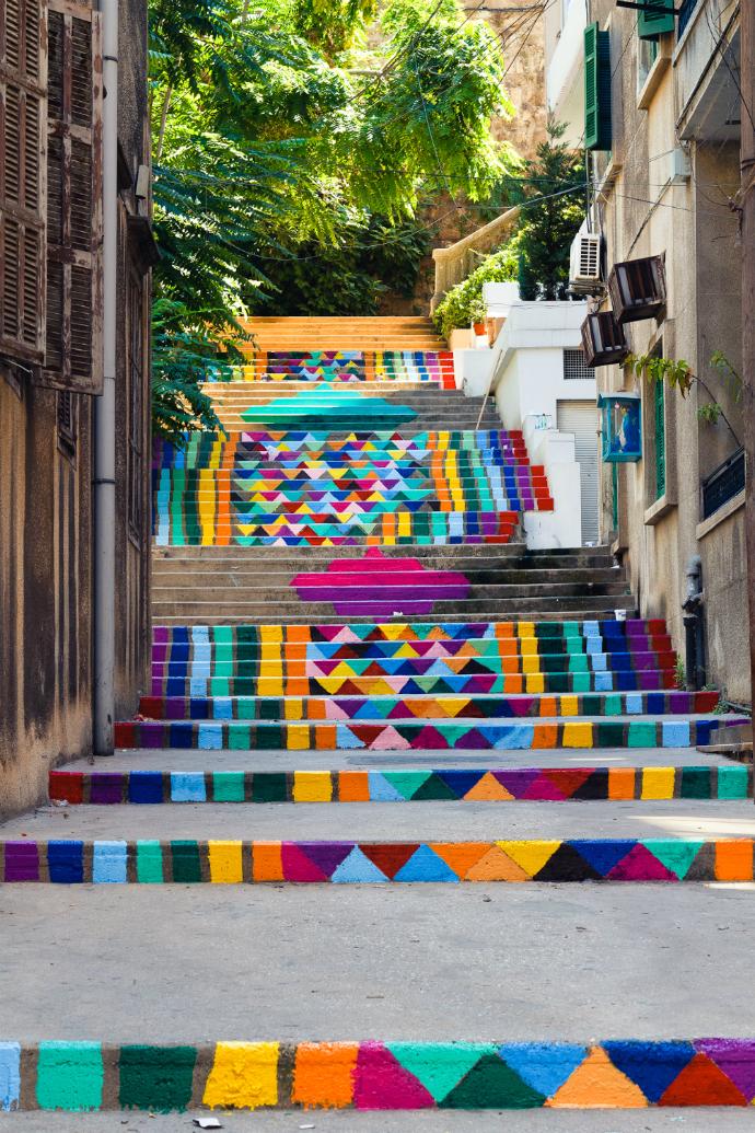 Буйство красок на улицах Бейрута (фото 8)