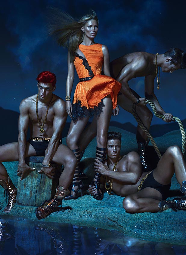 Весенне-летняя кампания Versace (фото 1)