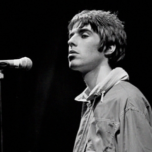 Oasis представили акустическую версию композиции She's Electric