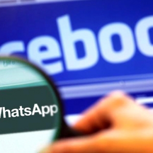 Facebook купил Whatsapp за 19 миллиардов долларов