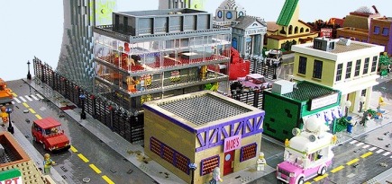 Город Спрингфилд из \"Симпсонов\" собрали из LEGO