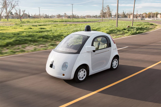 Беспилотные машины Google появятся на дорогах летом