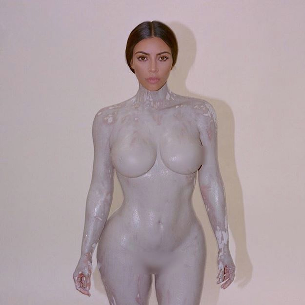 Ким Кардашьян выпустит новый аромат во флаконе в форме своего тела