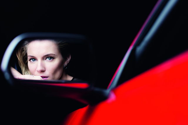 Сиенна Миллер в рекламной кампании Ford Mustang