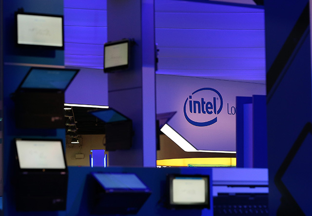 Intel сотрудничает с Barneys и Opening Ceremony