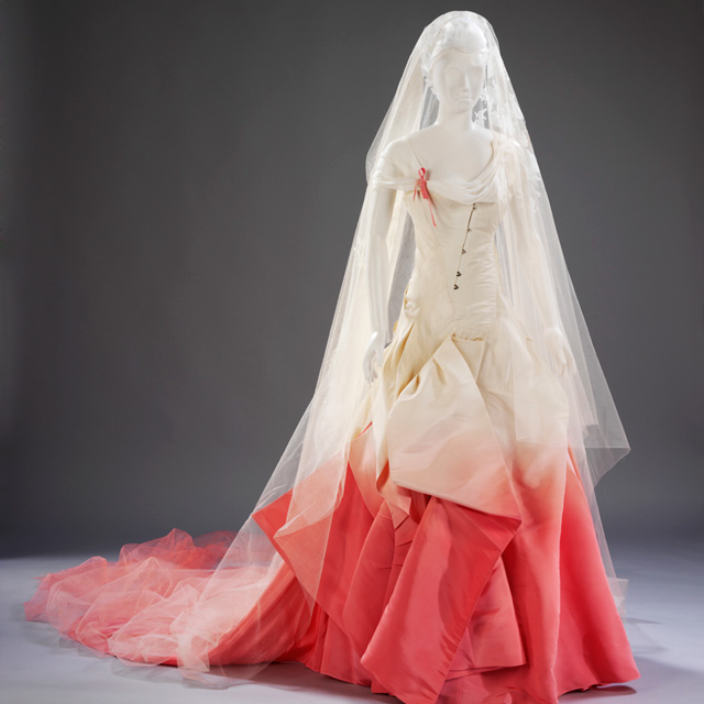 Главные свадебные платья выставят в музее Виктории и Альберта