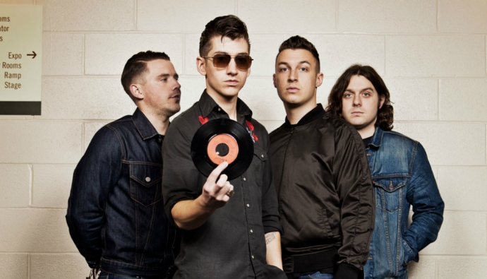 Arctic Monkeys представили новую композицию