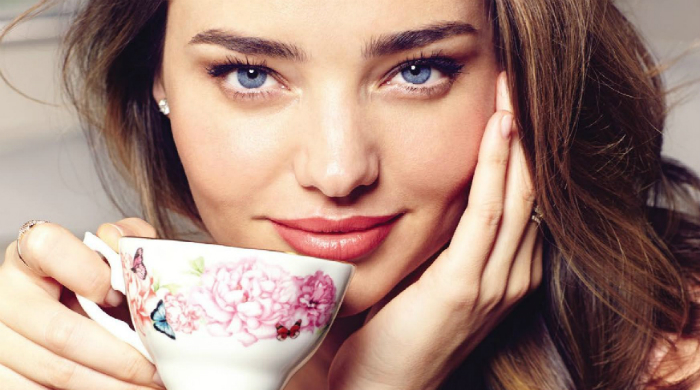 Миранда Керр создала чайный сервиз