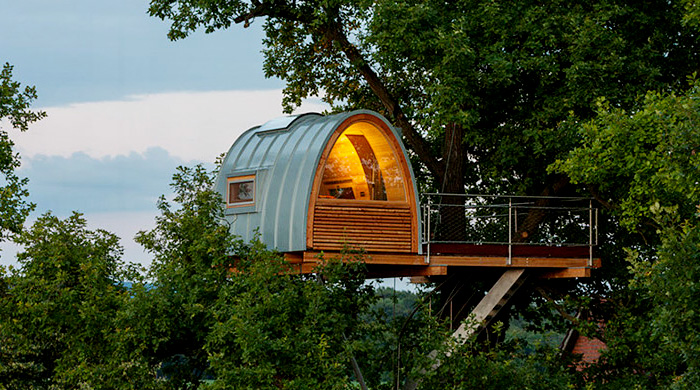 Как в детстве: домик на дереве от немецкого бюро Baumraum