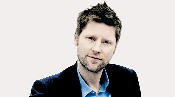 Кристофер Бейли продал часть своих акций Burberry