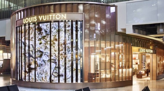 Louis Vuitton открывают первый бутик в европейском аэропорту