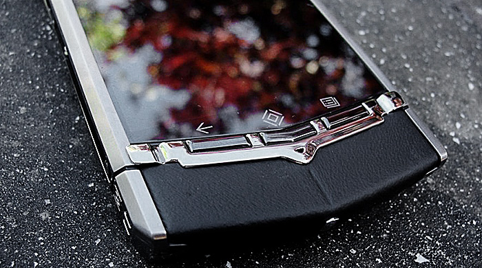 Vertu и Bentley создадут пять моделей смартфонов