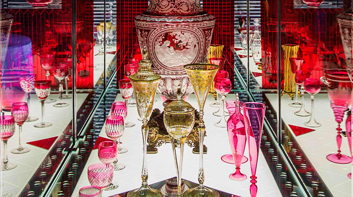 Baccarat отмечает 250-летие ретроспективной выставкой