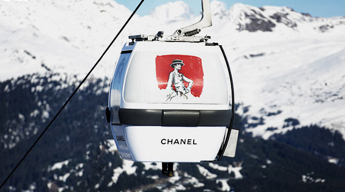 Горнолыжные кабинки Chanel со скетчами Карла Лагерфельда