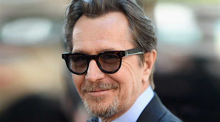 Гари Олдман: "Думаете, почему Джордж Клуни рекламирует эти кофеварки?"