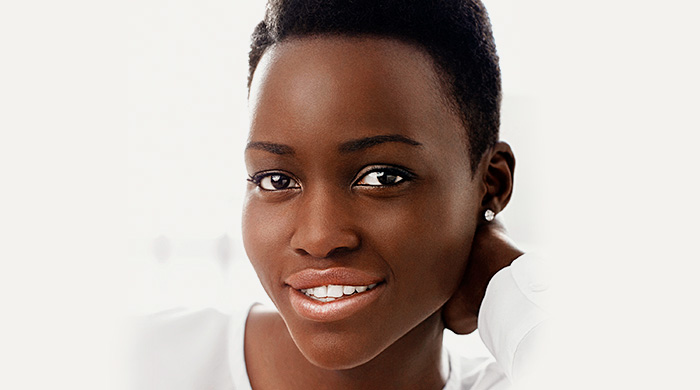 Люпита Нионго — новое лицо Lancôme