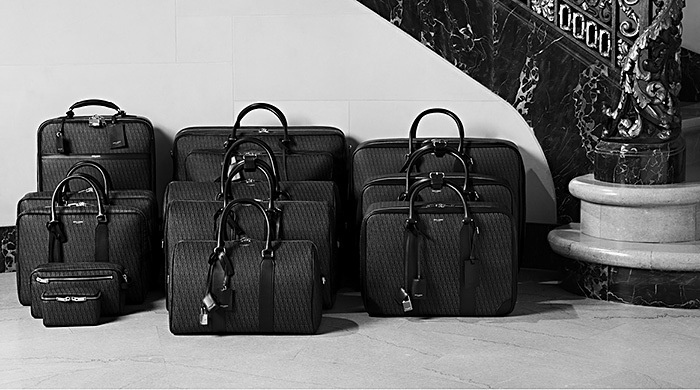 Набор багажа и дорожных аксессуаров от Saint Laurent