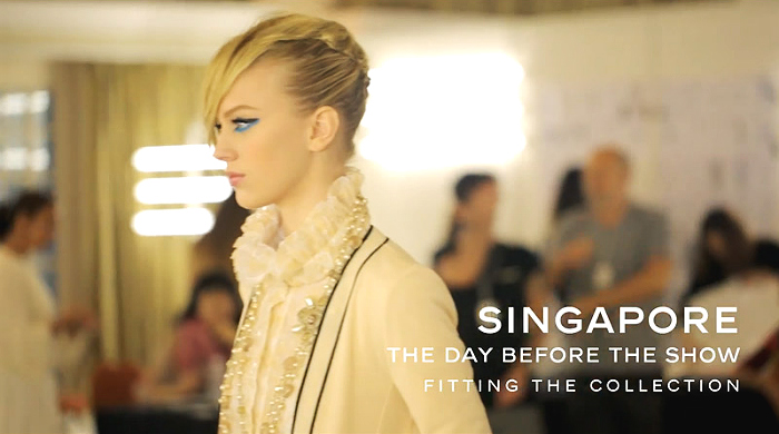 Показ Chanel в Сингапурe: новое закулисное видео
