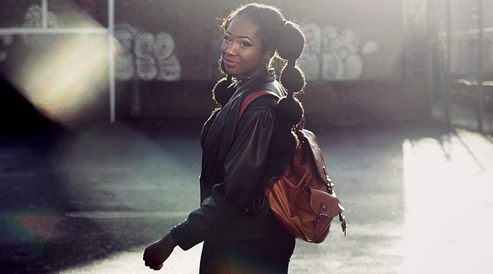 Интервью Buro 24/7: певица и дитя 90-х Moko