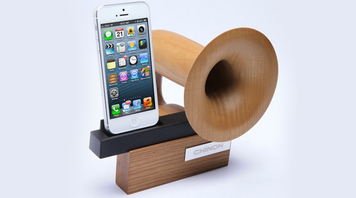 Chinon представили колонку для iPhone с естественным усилением звука