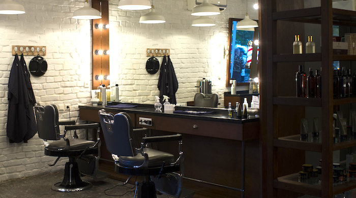 Мужской вопрос: барбершоп Mr. Right на Чистопрудном бульваре