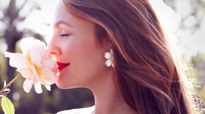 Дрю Бэрримор выпустила собственную коллекцию духов