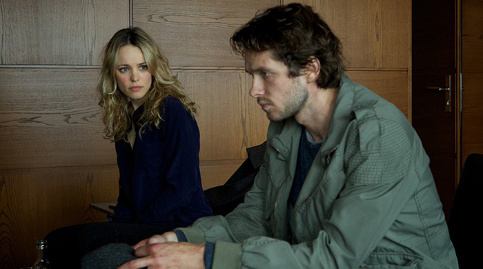 Рэйчел МакАдамс в трейлере фильма "Самый опасный человек"