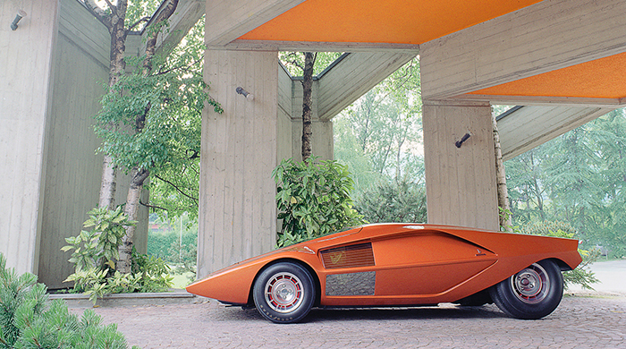 Ретрофутуристические автомобили итальянской студии Bertone