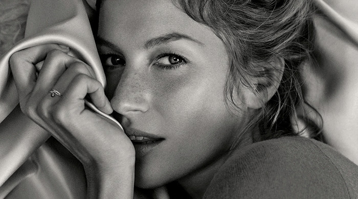 Налоговая служба проверила доходы Жизель Бундхен