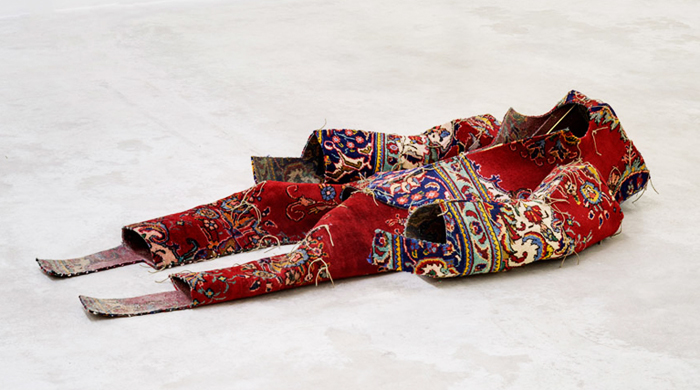 We Can't Go Home Again: "пустые тела" на выставке Дидье Фостино
