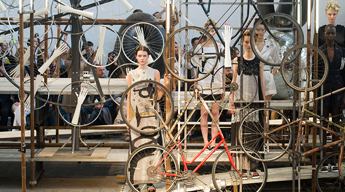 Обзор Buro 24/7: Antonio Marras, Aquilano Rimondi, Emilio Pucci