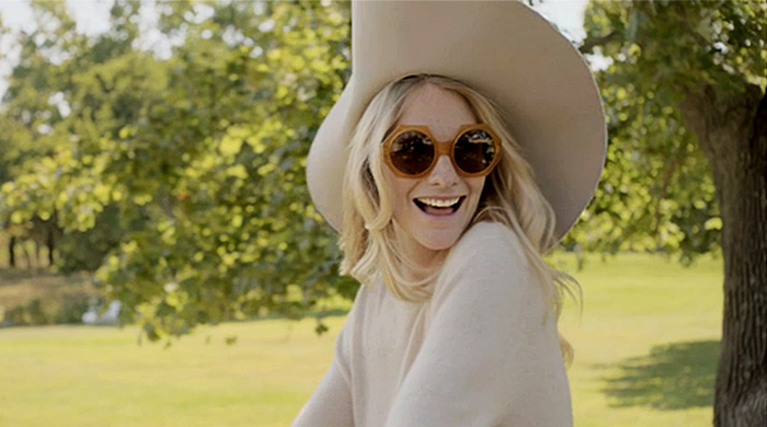 Джулия Рестуан-Ройтфельд сняла короткометражку для Stuart Weitzman