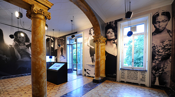 Золото нации: все подробности юбилейной выставки Vogue Italia