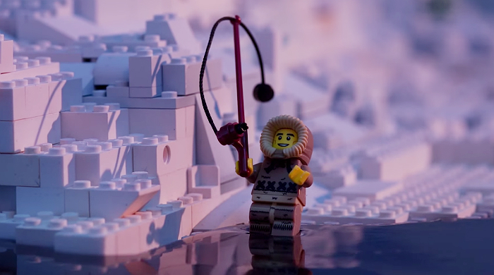 Игры взрослых: Greenpeace записали обращение к LEGO