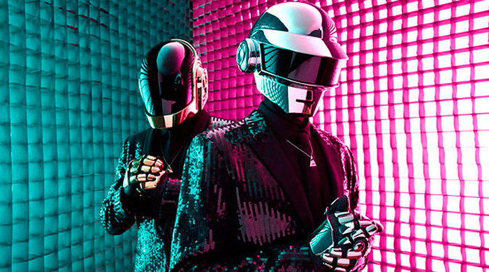 Выставка редких фото Arctic Monkeys, Daft Punk и других