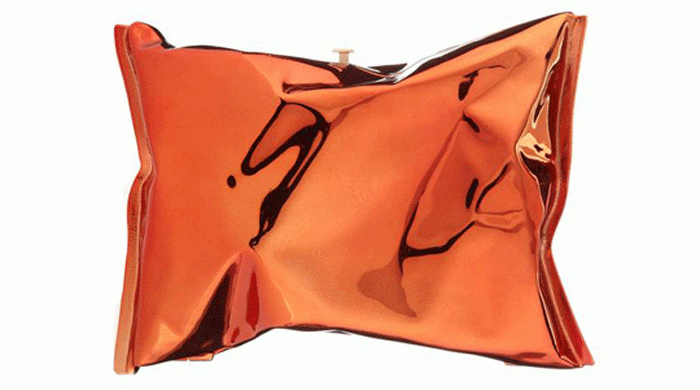 Объект желания: клатч-пакет Anya Hindmarch
