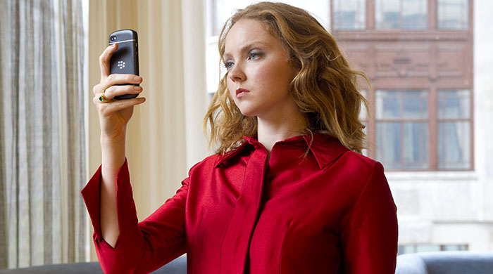 Impossible: социальная сеть от Лили Коул