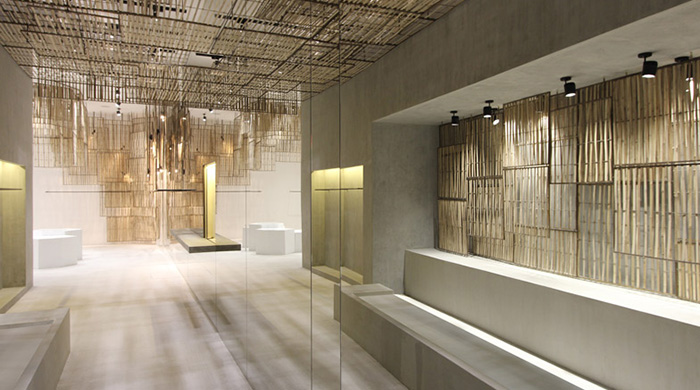 Плетеные бамбуковые экраны в новом бутике Isabel Marant