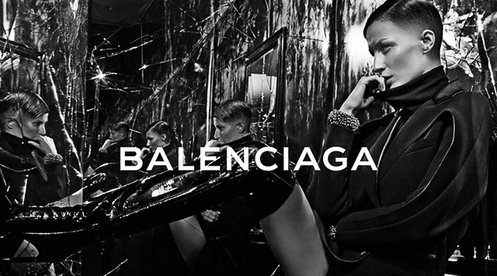 Жизель Бундхен стала лицом Balenciaga