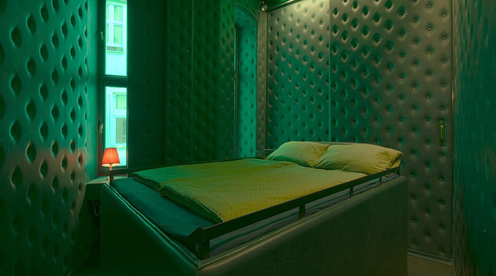 Propeller Island City Lodge: самый странный отель Берлина