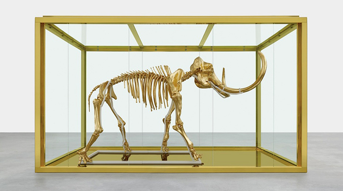Российский миллиардер купил "скелет мамонта" Дэмиена Херста за $11 млн
