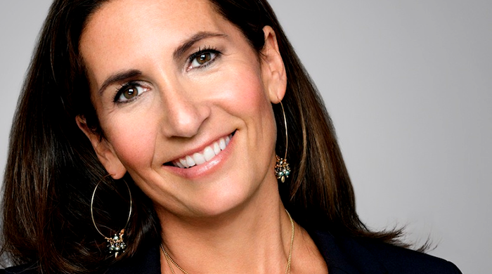 Бобби Браун возглавила Yahoo Beauty