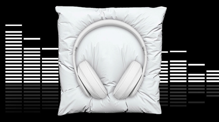 Белые матовые наушники Beats by Dr. Dre x Snarkitecture