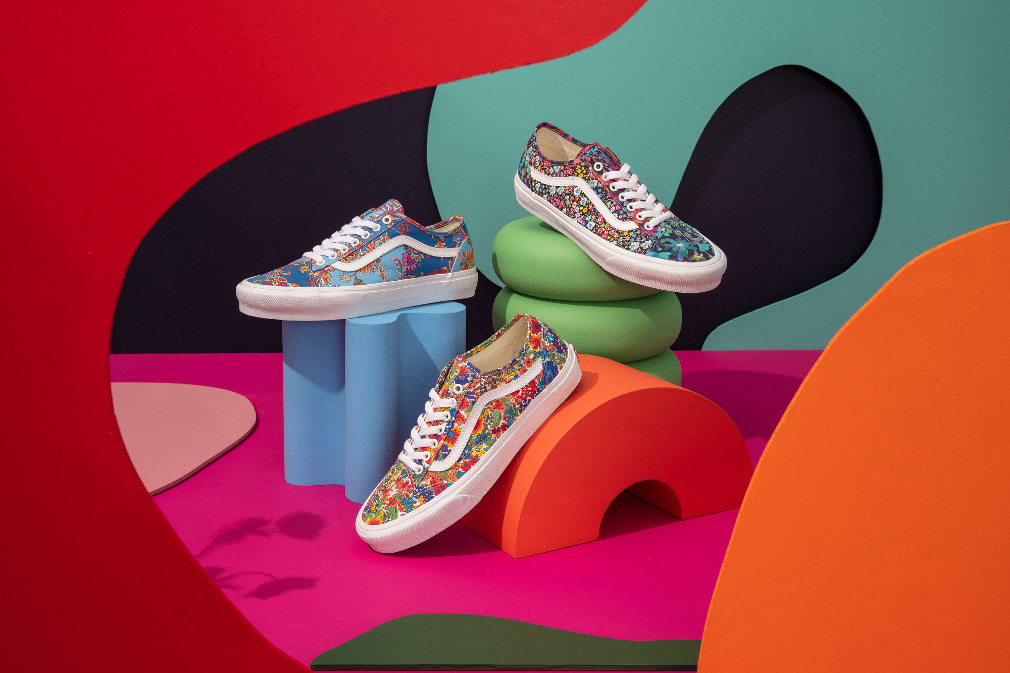 Vans выпустил кеды Old Skool из ткани с цветочным узором Liberty (фото 1)